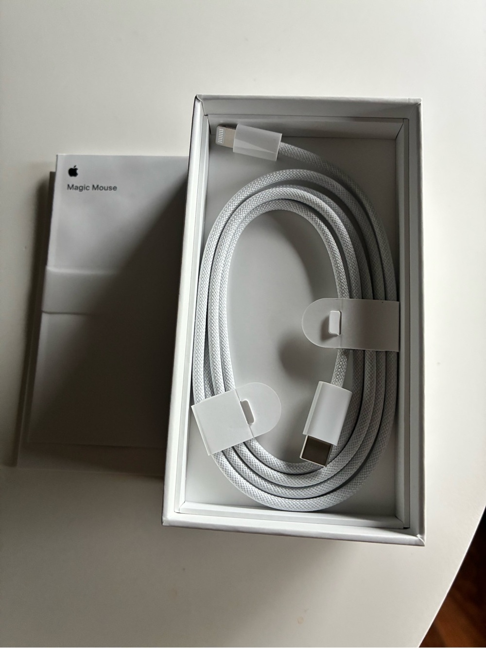 ✨Apple White USB‑C Cable to Lightning Cable